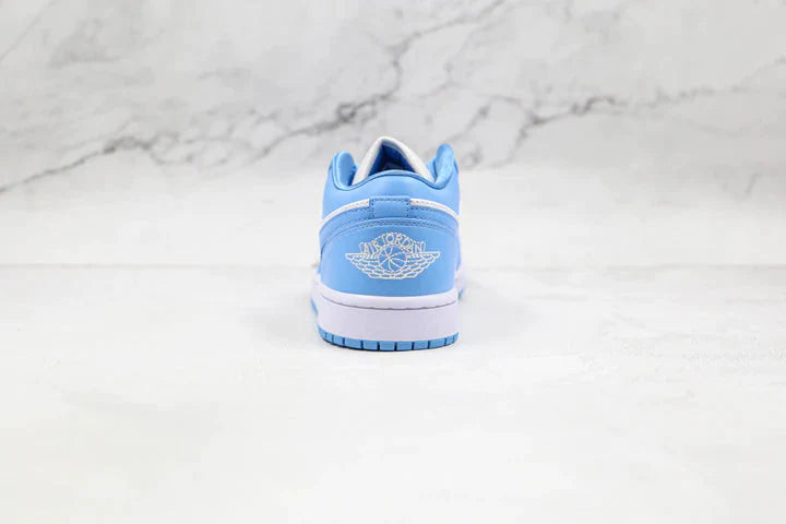 Tênis Nike Air Jordan 1 Low Unc