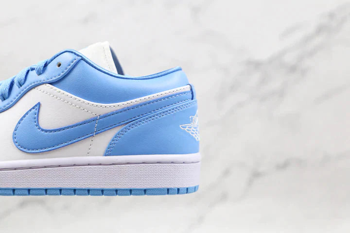 Tênis Nike Air Jordan 1 Low Unc