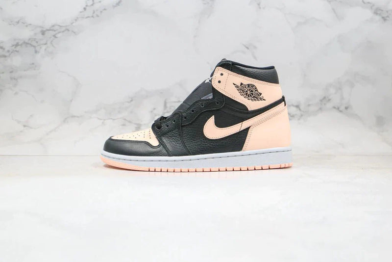 Tênis Nike Air Jordan 1 Retro High Black Crimson Tint