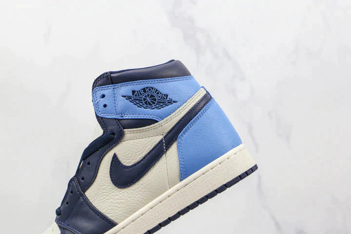 Tênis Nike Air Jordan 1 Retro High Obsidian Unc