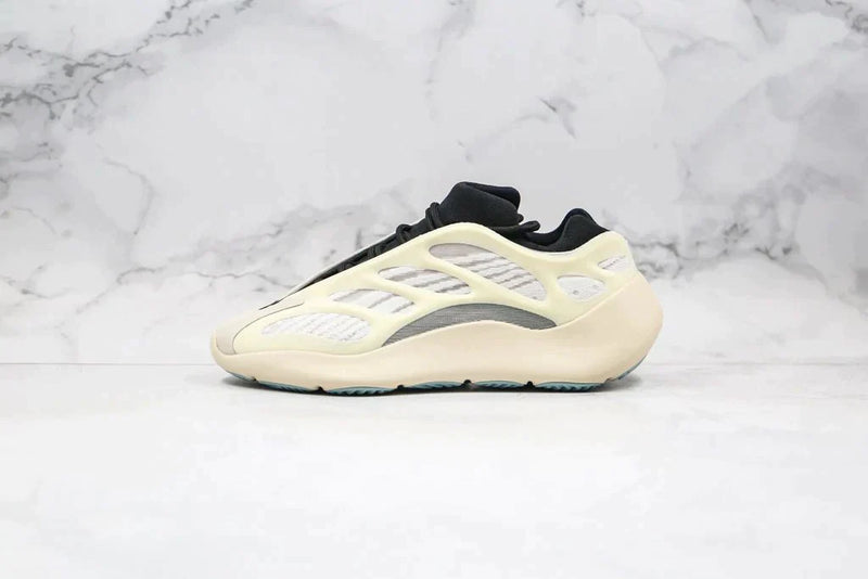 Tênis Adidas Yeezy Boost 700 V3 Azael