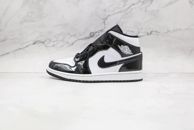 Tênis Nike Air Jordan 1 Mid Carbon Fiber