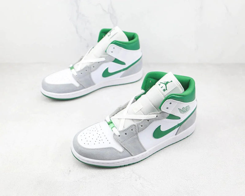 Tênis Nike Air Jordan 1 Mid Se Grey Green