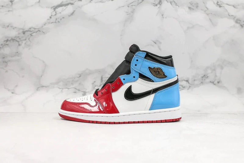 Tênis Nike Air Jordan 1 Retro High Fearless Unc Chicago