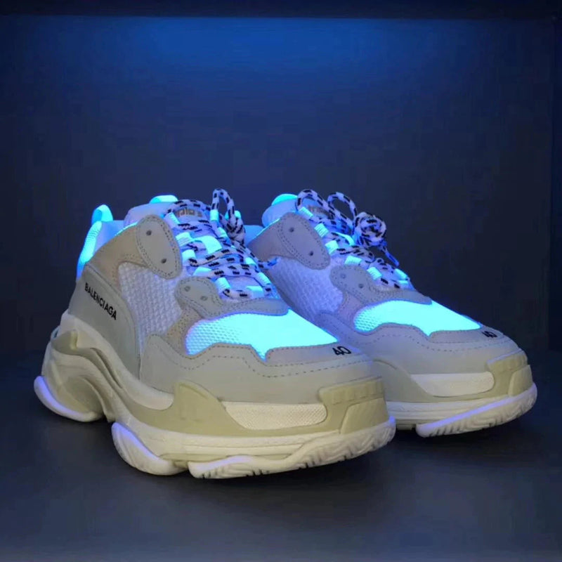 Tênis Balenciaga Triple S White