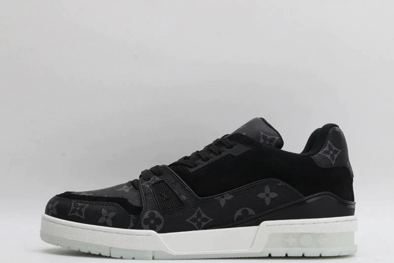 Tênis Louis Vuitton Trainer Black Monogram