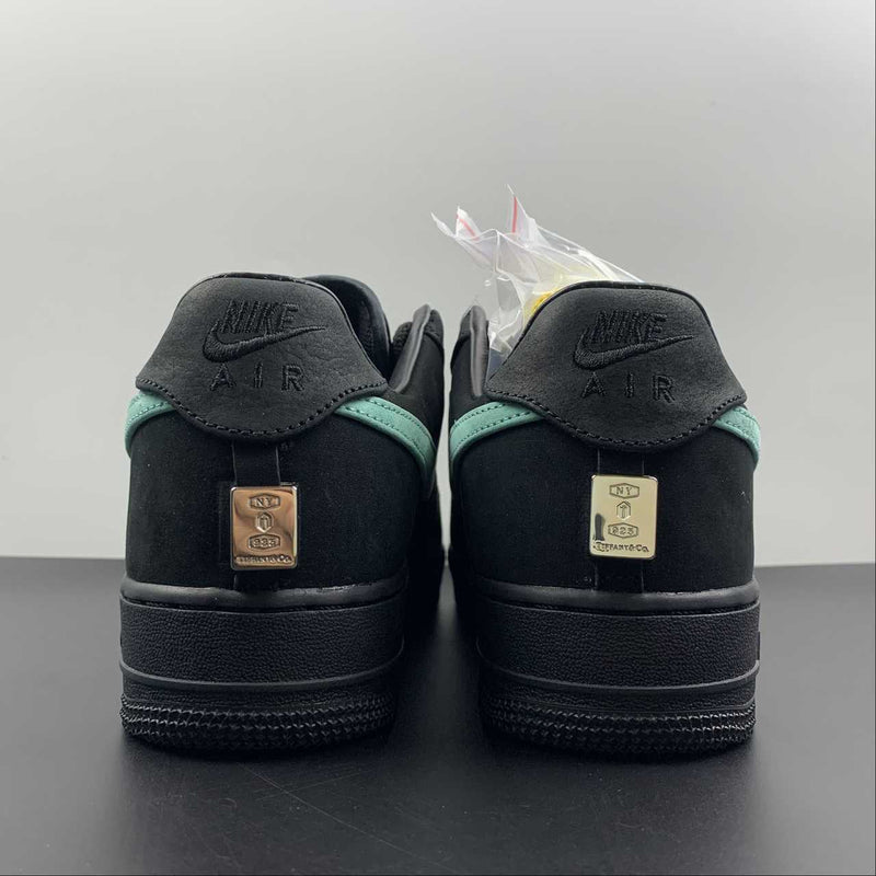 Tênis Nike Air Force 1 Low Tiffany & Co 1837