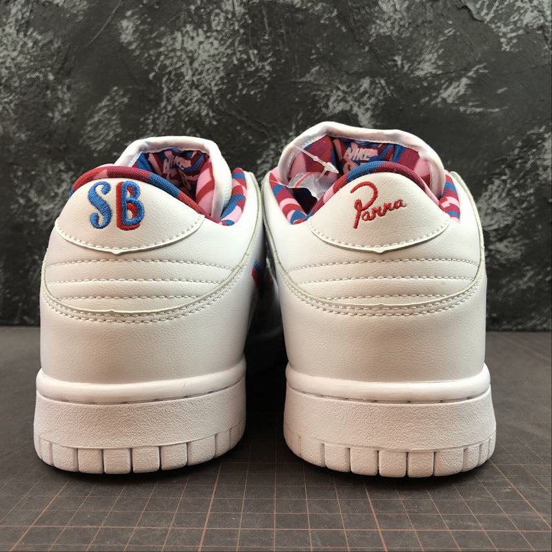 Tênis Nike SB Dunk Low Parra