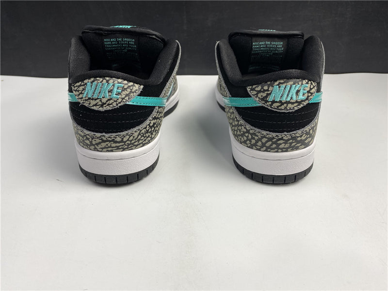 Tênis Nike SB Dunk Low Atmos Elephant