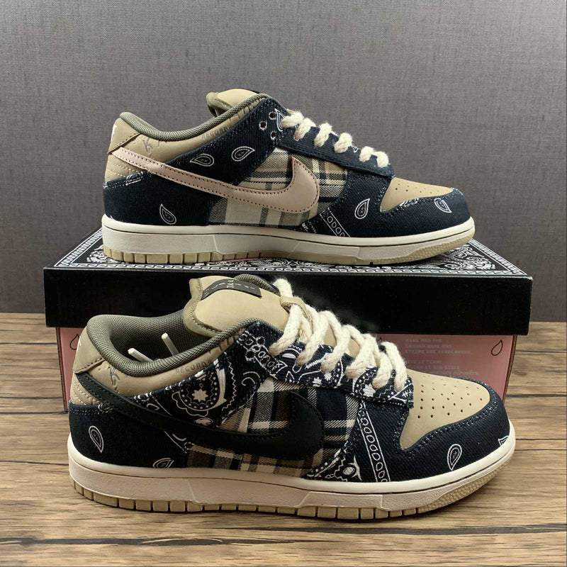 Tênis Nike SB Dunk Low Travis Scott