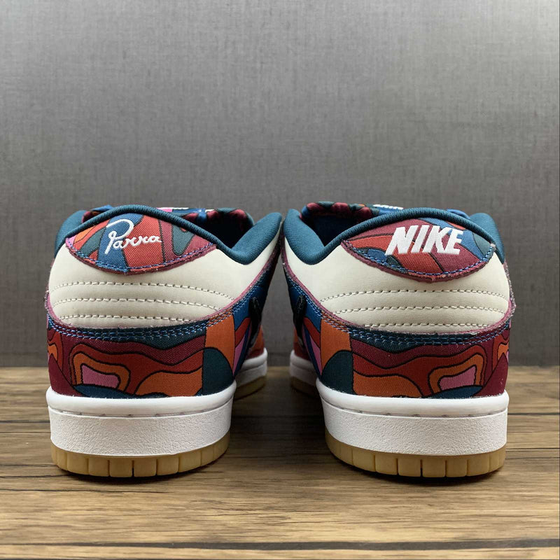 Tênis Nike SB Dunk Low Pro Parra Abstract Art